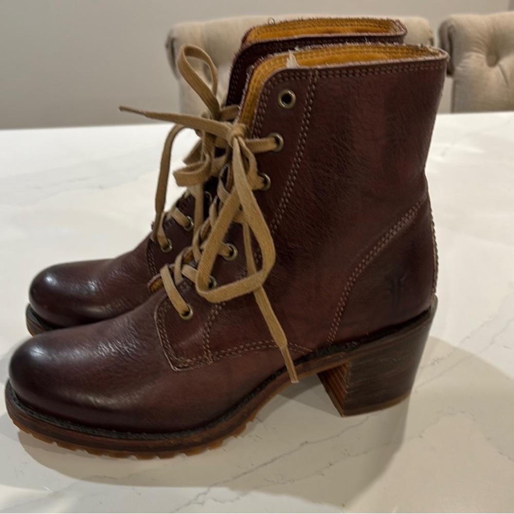 Frye Sabrina
